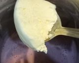 A picture of step 3 of Black currant Babana Milk Shake.