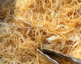 Foto langkah ke 2 dari resep Bihun Goreng Bakso Ikan.