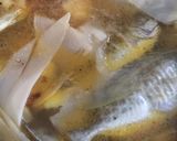 Hình bước làm 3 của món Cá kình nấu canh chua thơm cà