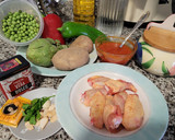 Foto del paso 1 de la receta: Patatas guisadas con pollo y verduras