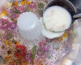 Foto langkah ke 3 dari resep Garden Puding / Puding Edible Flower.