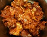A picture of step 1 of Chicken do pyaza.