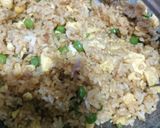 Foto langkah ke 3 dari resep Nasi Goreng Telur.