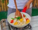 รูปขั้นตอนการทำที่ 9 ของ ไก่ผัด พริกหวาน อร่อยไว ได้ประโยชน์👍