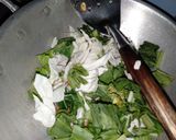 Foto langkah ke 4 dari resep Ca Brokoli Sosis Saus Mentega.