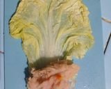 Foto langkah ke 4 dari resep Sawi Putih Gulung Ayam.