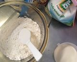Foto langkah ke 2 dari resep Pizza Teflon Takaran Sendok (PLUS tips & tricks).