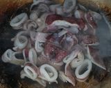 Foto langkah ke 1 dari resep Cumi Lada Hitam ala Resto.