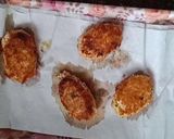 A picture of step 6 of Paneer hungcurd bullets.