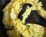 Foto langkah ke 3 dari resep Nasi Goreng Nanas Bunga Telang.
