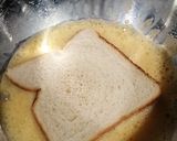 Foto del paso 2 de la receta: Tostadas francesas con miel de papaya 🍯