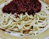 A picture of step 4 of Stifried Garlic Spaghetti and Mayonnaise Stew.