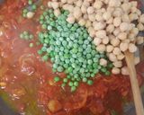 Paella csicseriborsóval és zöldborsóval (+rák) -spanyolos ételek recept fázis 2 fotója