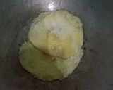 Foto langkah ke 2 dari resep Telur Dadar Kuah Santan.