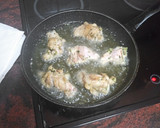 Foto del paso 3 de la receta: Pollo frito en salsa con papas cocidas