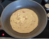 A picture of step 5 of Almond flour, strawberry pan cake.