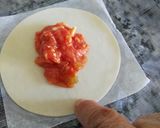 Foto del paso 3 de la receta: Empanadillas de tomate, atún y huevo