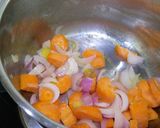 A picture of step 2 of Orange carrot soup.