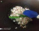 A picture of step 3 of Methi besani.