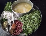 विदर्भ स्पेशल (तूर डाळ पालक) (toor dal palak recipe in marathi) रेसिपी स्टेप 2 फोटो 
