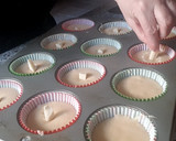 Foto del paso 8 de la receta: Magdalenas de Naranja con Chocolate Blanco