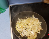 Foto del paso 4 de la receta: Merluza al horno con patatas