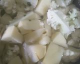 A picture of step 1 of Dhaba Style Potato Cauliflower.