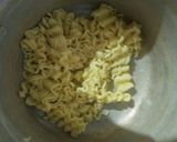 Foto langkah ke 2 dari resep Krengsengan Ayam dan Mie.