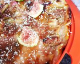 Une image de l'étape 3 de Tarte fine à la rhubarbe et aux figues fraîches du jardin.