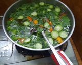 Foto langkah ke 2 dari resep Sayur bening kencur.