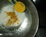 हल्दी बथुआ पराठा (Haldi bathua paratha recipe in Hindi) रेसिपी चरण 1 फोटो