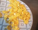 A picture of step 2 of Chinese egg fried Rice.