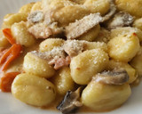 Foto del paso 3 de la receta: Ñoquis en salsa cremosa con cherrys