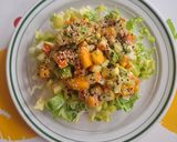 Foto del paso 8 de la receta: Ensalada de surimi con aguacate y mango