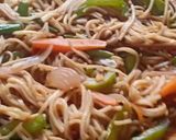 A picture of step 3 of Hakka Noodles.