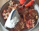Une image de l'étape 4 de Crumble fraises, rhubarbe.