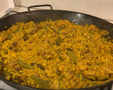 Foto del paso 4 de la receta: Arroz con setas, conejo y pollo. 🥘🍃🍄