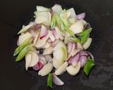 Foto langkah ke 1 dari resep Tumis Wortel Sawi Putih.