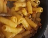 Foto del passaggio 6 della ricetta Rigatoni con olive,speck e pangrattato