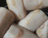 A picture of step 2 of Fried khatey lotus root.