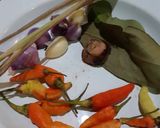 Foto langkah ke 2 dari resep Tumis Daun Singkong Teri.