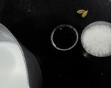 A picture of step 1 of Elaichi wali chai.