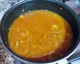 Foto del paso 4 de la receta: Pollo encebollado al ras el hanout propio infusionado en azafrán