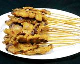 รูปขั้นตอนการทำที่ 3 ของ ข้าวผัดหมูสะเต๊ะ Fried  Rice and Pork Satay