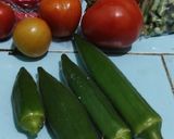 Foto langkah ke 1 dari resep Tumis Tempe Okra Hijau.