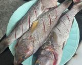 Foto del paso 1 de la receta: Sudado de cabrilla (pescado) peruano