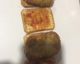 A picture of step 1 of Tuc nuggets sandwich.