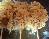 Foto langkah ke 5 dari resep Sosis Lilit Mie Kriuk²😋.