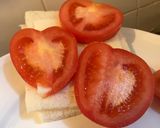 A picture of step 2 of Fresh Tomatoes Double Sandwich.