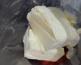 A picture of step 2 of Banana Strawberry milk Delight.